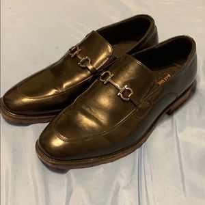 Dress shoes